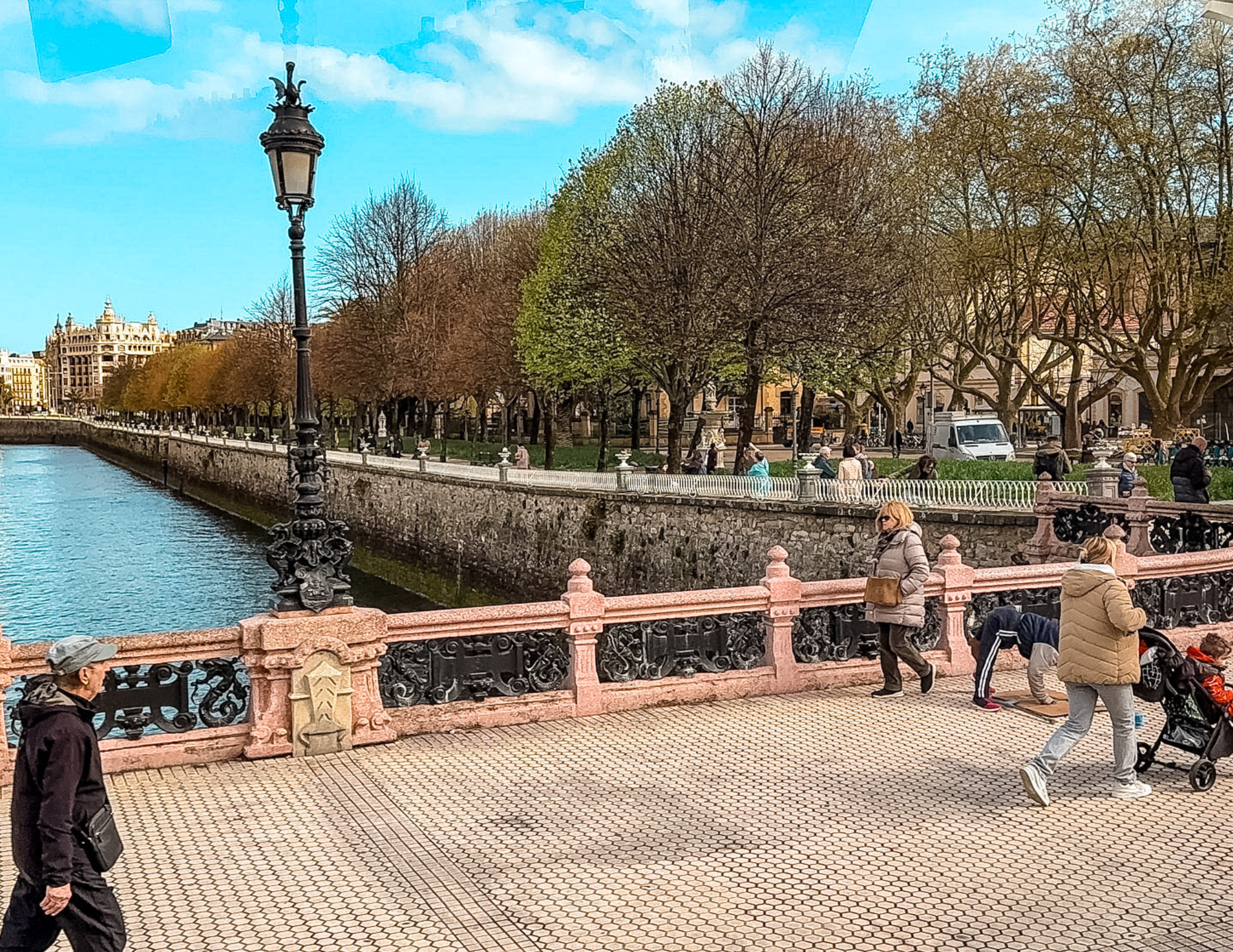 Best Things to Do in Bordeaux France (10).png